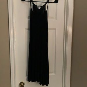 Women’s Small blk sleeveless dress.